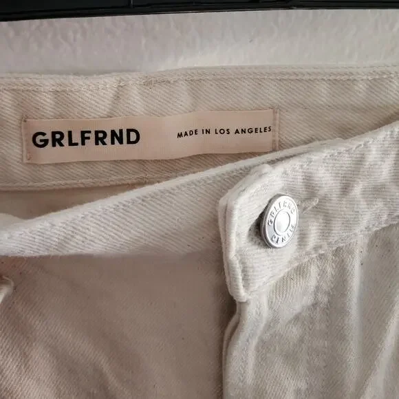 GRLFRND The Amanda Mid Rise Loose Boyfriend Jean in Venice Button Fly Baggy